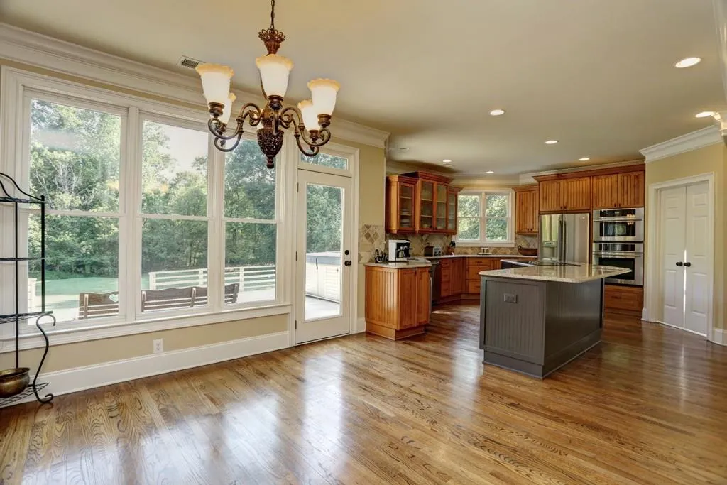 3900 Spalding Drive, Sandy Springs, Georgia 30350, 5 Bedrooms Bedrooms, ,4 BathroomsBathrooms,Residential,Sold,3900 Spalding Drive,5592642