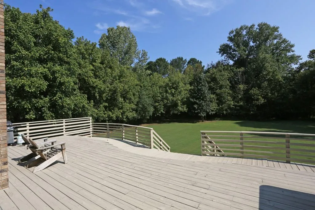 3900 Spalding Drive, Sandy Springs, Georgia 30350, 5 Bedrooms Bedrooms, ,4 BathroomsBathrooms,Residential,Sold,3900 Spalding Drive,5592642