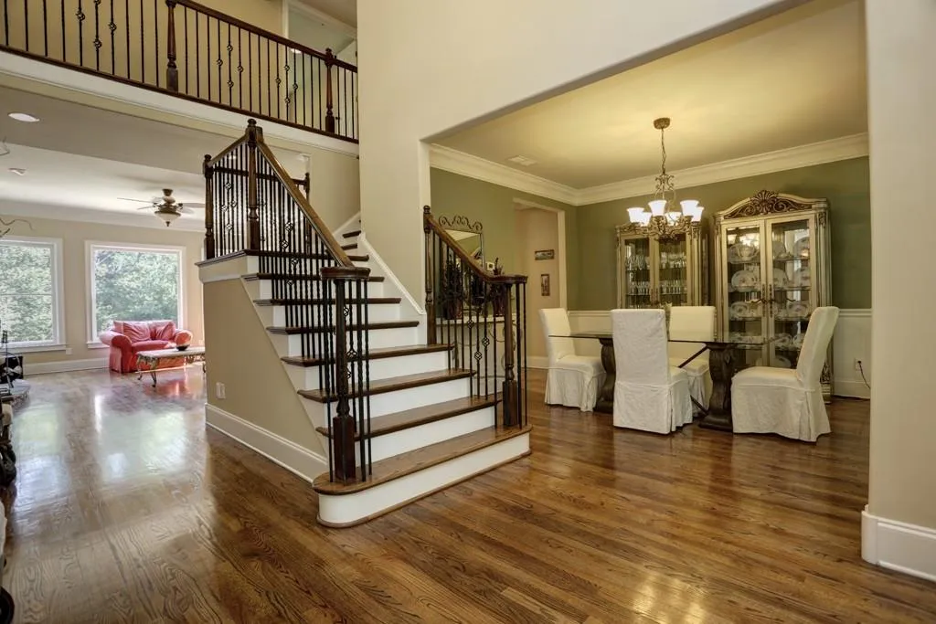 3900 Spalding Drive, Sandy Springs, Georgia 30350, 5 Bedrooms Bedrooms, ,4 BathroomsBathrooms,Residential,Sold,3900 Spalding Drive,5592642