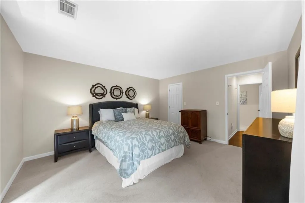 25305 Plantation Drive Ne, Atlanta, Georgia 30324, 2 Bedrooms Bedrooms, ,2 BathroomsBathrooms,Residential,For Sale,25305 Plantation Drive Ne,7617384