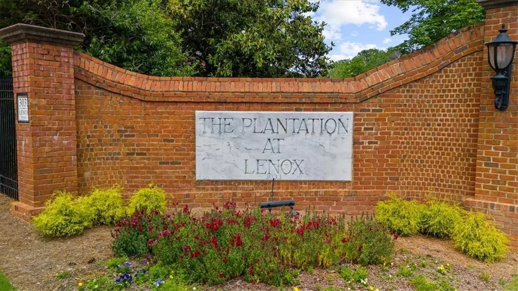 25305 Plantation Drive Ne, Atlanta, Georgia 30324, 2 Bedrooms Bedrooms, ,2 BathroomsBathrooms,Residential,For Sale,25305 Plantation Drive Ne,7617384