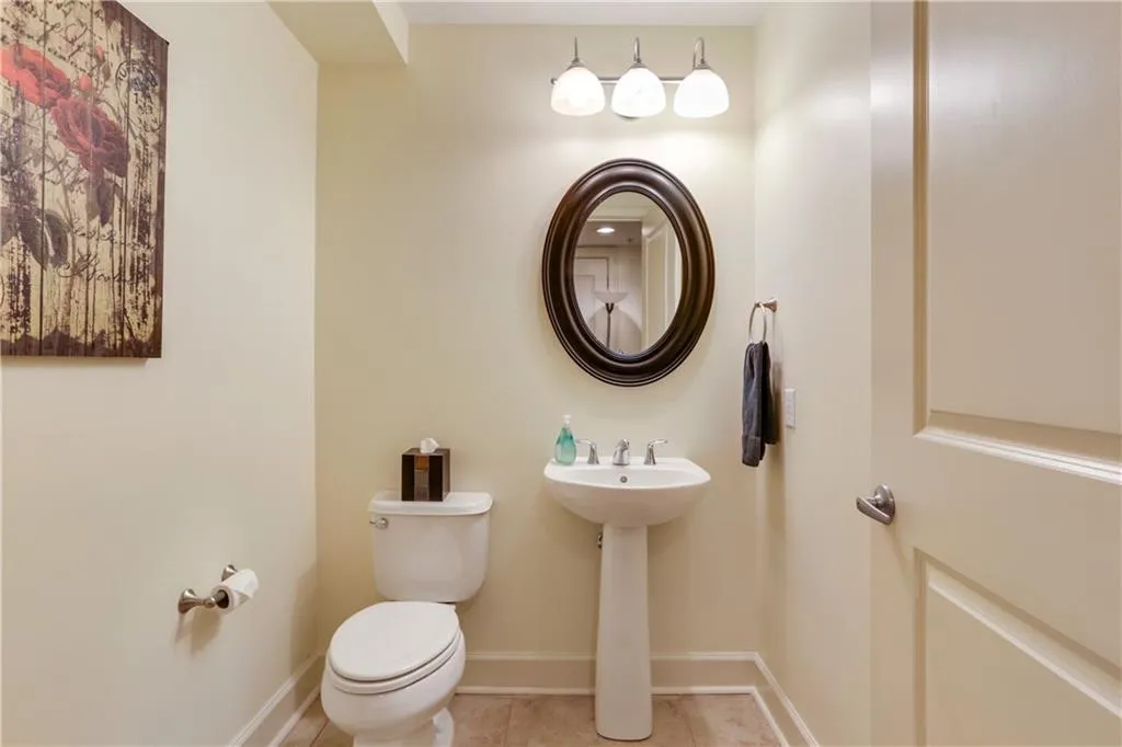 200 River Vista Drive Unit 116, Atlanta, Georgia 30339, 2 Bedrooms Bedrooms, ,2 BathroomsBathrooms,Residential,Sold,200 River Vista Drive Unit 116,6525181