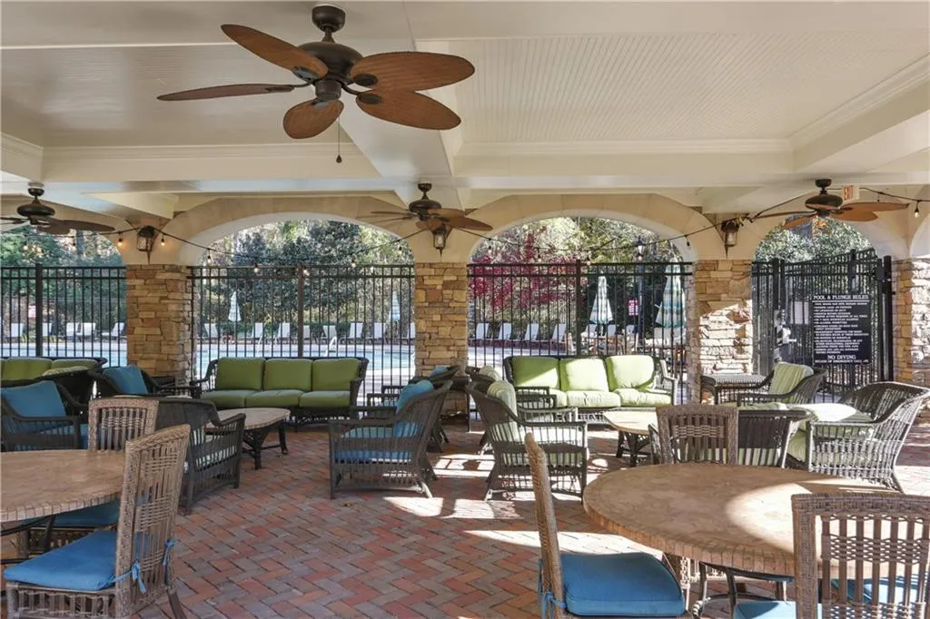 200 River Vista Drive Unit 116, Atlanta, Georgia 30339, 2 Bedrooms Bedrooms, ,2 BathroomsBathrooms,Residential,Sold,200 River Vista Drive Unit 116,6525181