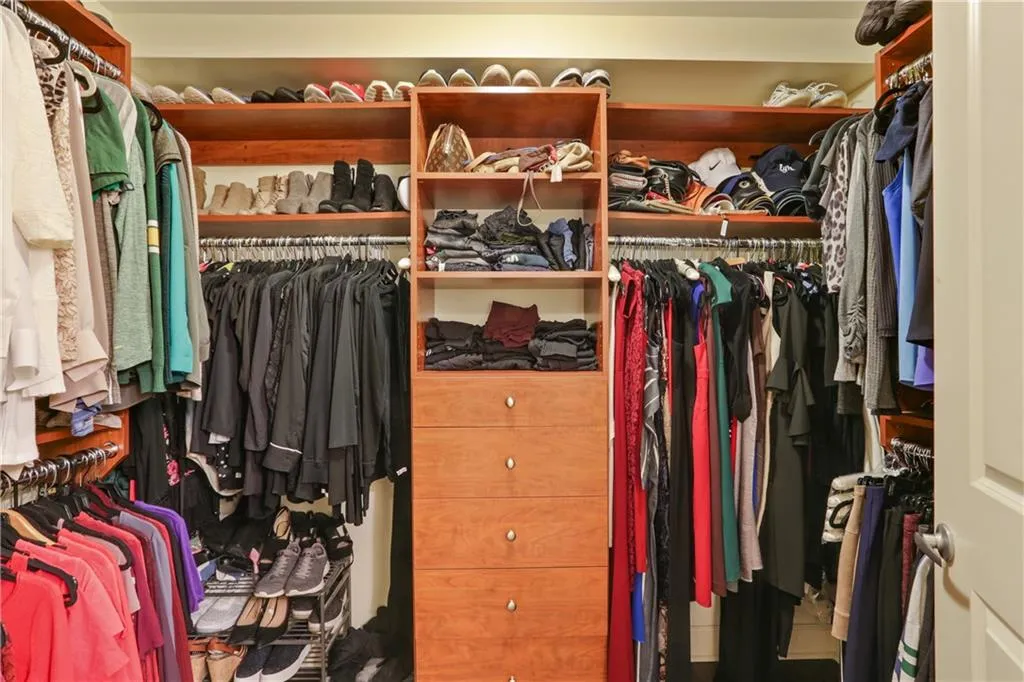 200 River Vista Drive Unit 116, Atlanta, Georgia 30339, 2 Bedrooms Bedrooms, ,2 BathroomsBathrooms,Residential,Sold,200 River Vista Drive Unit 116,6525181