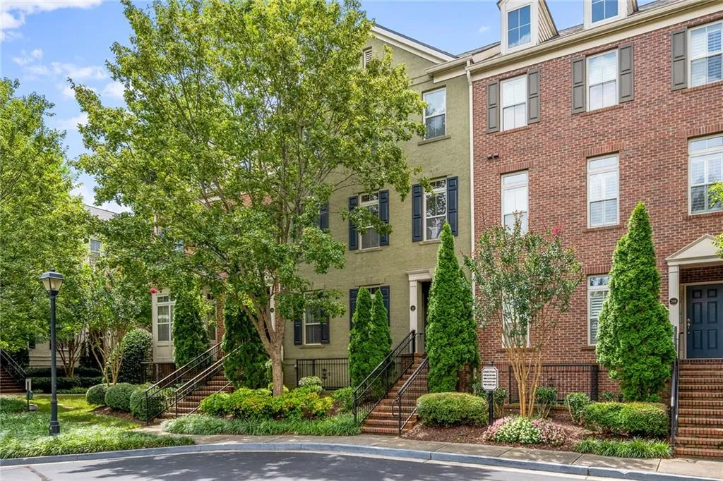 210 Le Gran Cove, Atlanta, Georgia 30328, 3 Bedrooms Bedrooms, ,2 BathroomsBathrooms,Residential,Sold,210 Le Gran Cove,6918222