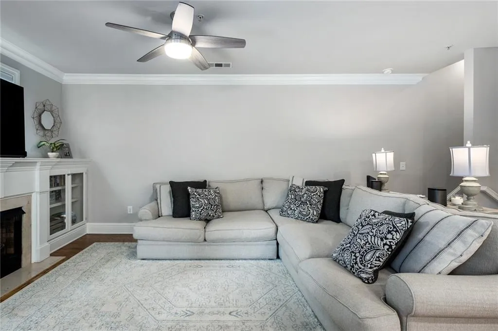 210 Le Gran Cove, Atlanta, Georgia 30328, 3 Bedrooms Bedrooms, ,2 BathroomsBathrooms,Residential,Sold,210 Le Gran Cove,6918222