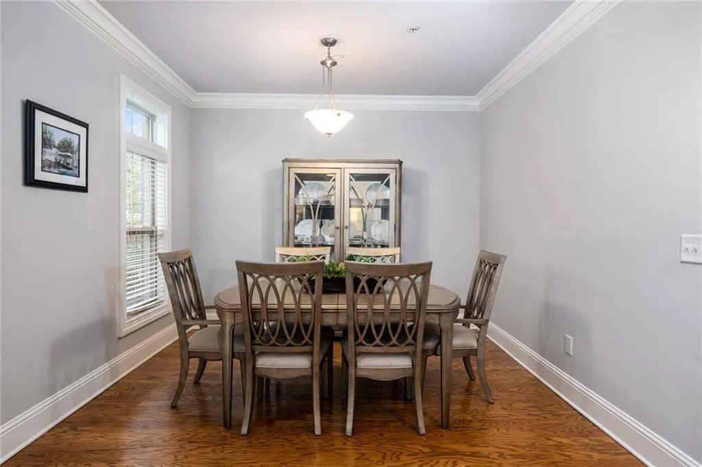 210 Le Gran Cove, Atlanta, Georgia 30328, 3 Bedrooms Bedrooms, ,2 BathroomsBathrooms,Residential,Sold,210 Le Gran Cove,6918222