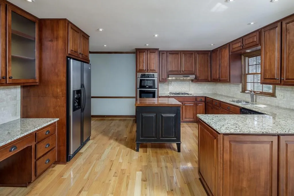 105 Catina Court, Sandy Springs, Georgia 30328, 5 Bedrooms Bedrooms, ,3 BathroomsBathrooms,Residential,Sold,105 Catina Court,5981164