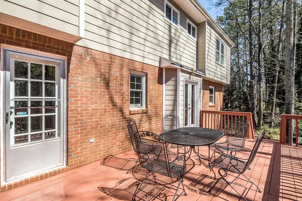 105 Catina Court, Sandy Springs, Georgia 30328, 5 Bedrooms Bedrooms, ,3 BathroomsBathrooms,Residential,Sold,105 Catina Court,5981164