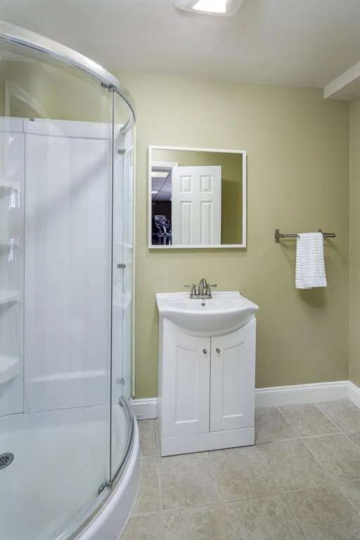 105 Catina Court, Sandy Springs, Georgia 30328, 5 Bedrooms Bedrooms, ,3 BathroomsBathrooms,Residential,Sold,105 Catina Court,5981164