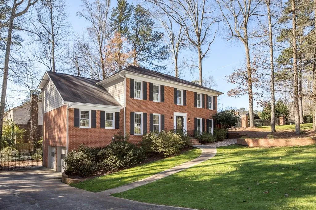 105 Catina Court, Sandy Springs, Georgia 30328, 5 Bedrooms Bedrooms, ,3 BathroomsBathrooms,Residential,Sold,105 Catina Court,5981164