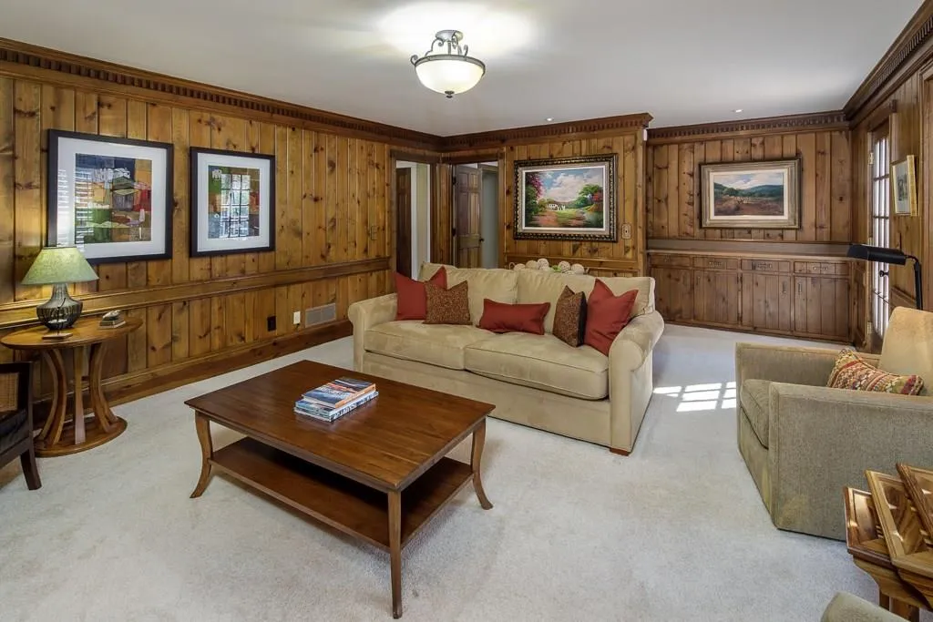 105 Catina Court, Sandy Springs, Georgia 30328, 5 Bedrooms Bedrooms, ,3 BathroomsBathrooms,Residential,Sold,105 Catina Court,5981164