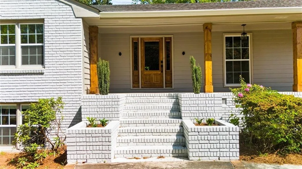 7300 Wynhill Drive, Atlanta, Georgia 30328, 4 Bedrooms Bedrooms, ,4 BathroomsBathrooms,Residential,For Sale,7300 Wynhill Drive,7631737
