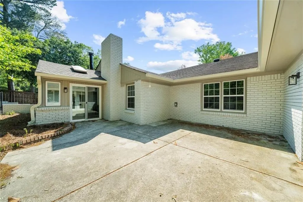 7300 Wynhill Drive, Atlanta, Georgia 30328, 4 Bedrooms Bedrooms, ,4 BathroomsBathrooms,Residential,For Sale,7300 Wynhill Drive,7631737