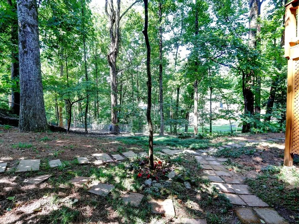 360 Thornwood Drive, Sandy Springs, Georgia 30328, 5 Bedrooms Bedrooms, ,2 BathroomsBathrooms,Residential,Sold,360 Thornwood Drive,5908914