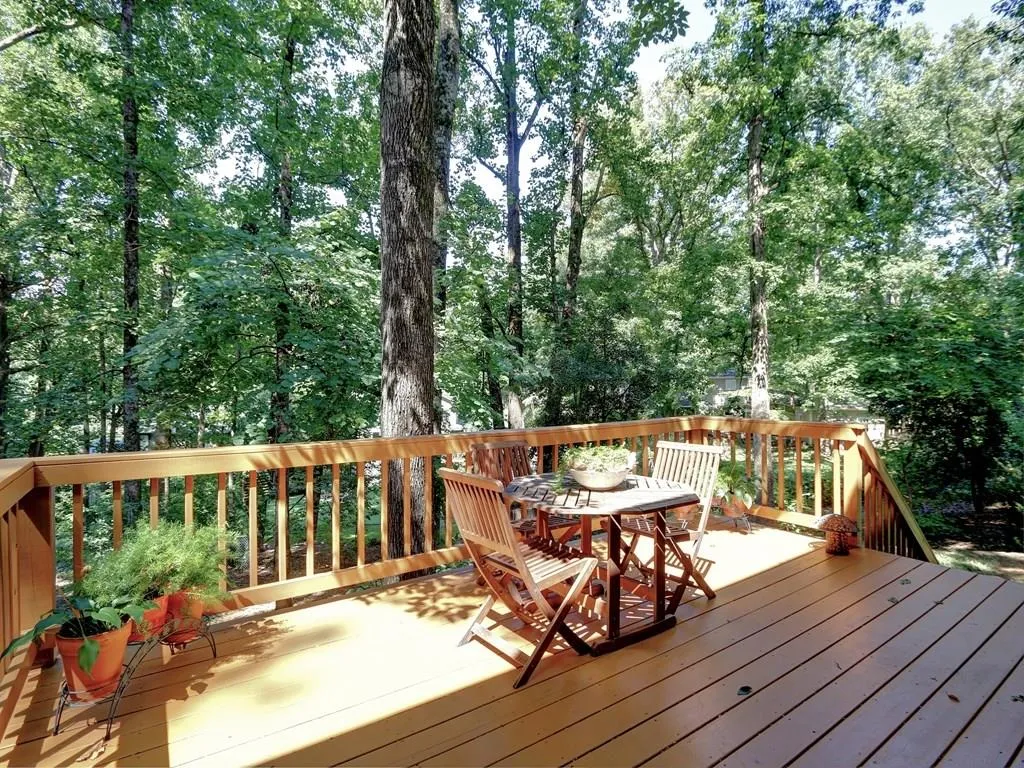 360 Thornwood Drive, Sandy Springs, Georgia 30328, 5 Bedrooms Bedrooms, ,2 BathroomsBathrooms,Residential,Sold,360 Thornwood Drive,5908914
