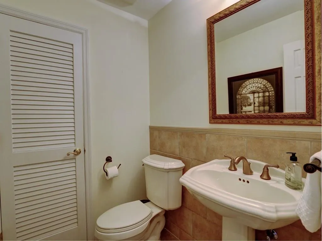360 Thornwood Drive, Sandy Springs, Georgia 30328, 5 Bedrooms Bedrooms, ,2 BathroomsBathrooms,Residential,Sold,360 Thornwood Drive,5908914