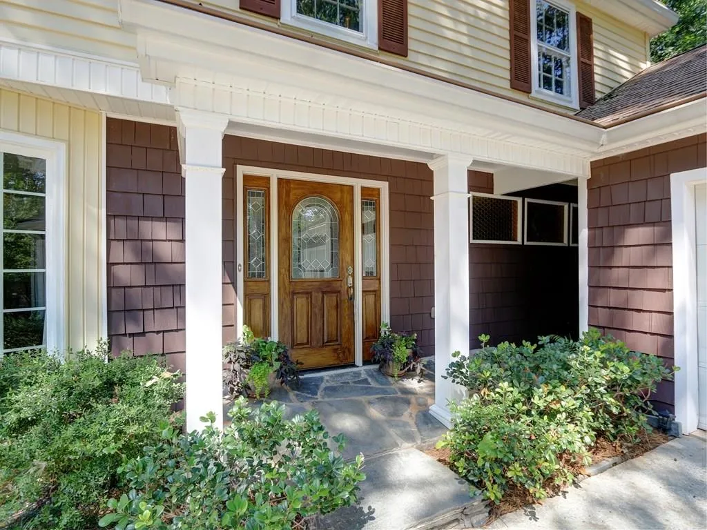 360 Thornwood Drive, Sandy Springs, Georgia 30328, 5 Bedrooms Bedrooms, ,2 BathroomsBathrooms,Residential,Sold,360 Thornwood Drive,5908914