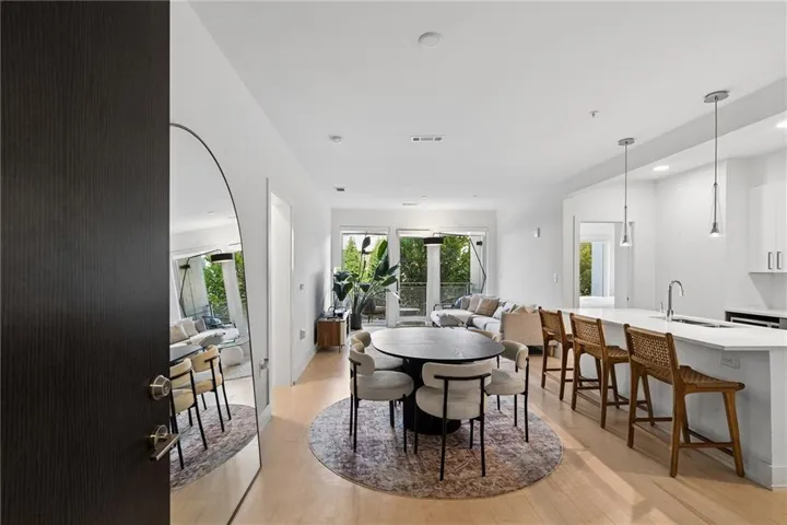 775 Juniper Street Ne Unit 319, Atlanta, Georgia 30308