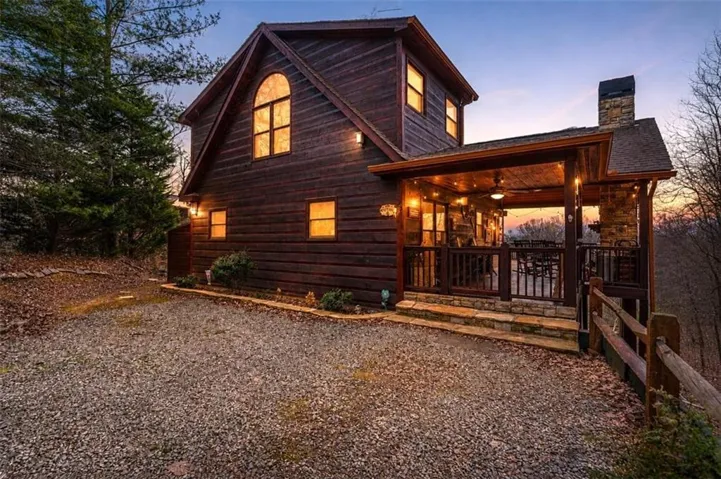 97 Fox Mountain Crossing Road, Blue Ridge, Georgia 30513