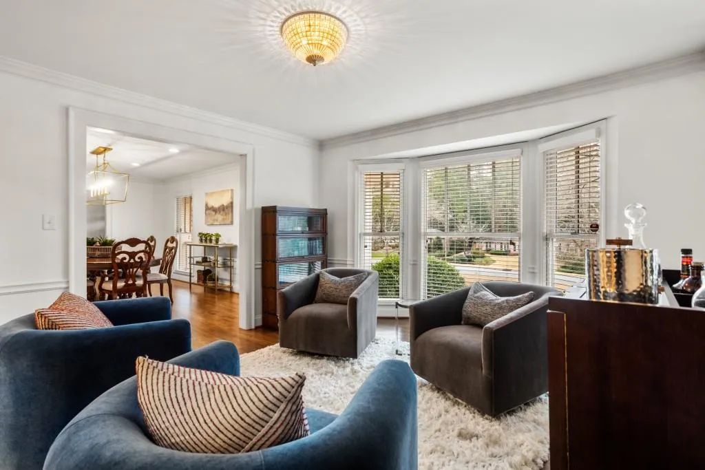 6225 River Shore Parkway, Sandy Springs, Georgia 30328, 3 Bedrooms Bedrooms, ,3 BathroomsBathrooms,Residential,Sold,6225 River Shore Parkway,6841915