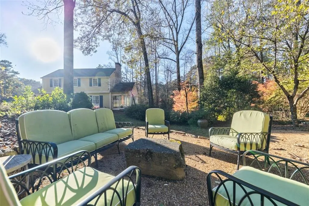 5666 Long Island Drive Nw, Sandy Springs, Georgia 30327, 2 Bedrooms Bedrooms, ,2 BathroomsBathrooms,Residential,Sold,5666 Long Island Drive Nw,6843895 5666 Long Island Drive Nw, Sandy Springs, Georgia 30327, 2 Bedrooms Bedrooms, ,2 BathroomsBathrooms,Residential,Sold,5666 Long Island Drive Nw,6843895