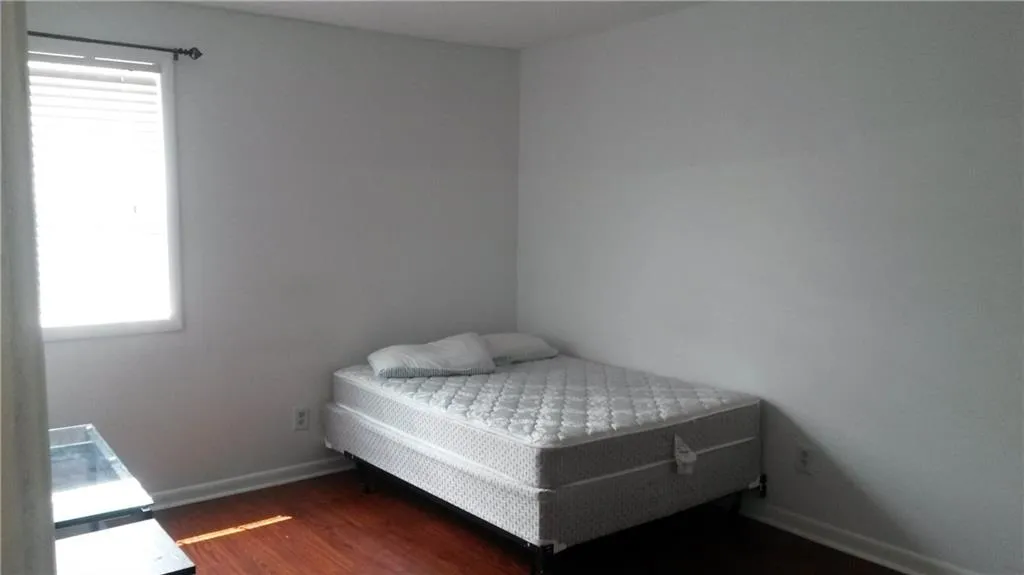 6900 Roswell Road Unit N2, Sandy Springs, Georgia 30328, 3 Bedrooms Bedrooms, ,2 BathroomsBathrooms,Residential,Sold,6900 Roswell Road Unit N2,5903769