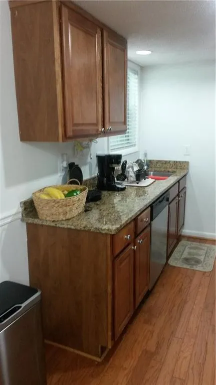 6900 Roswell Road Unit N2, Sandy Springs, Georgia 30328, 3 Bedrooms Bedrooms, ,2 BathroomsBathrooms,Residential,Sold,6900 Roswell Road Unit N2,5903769