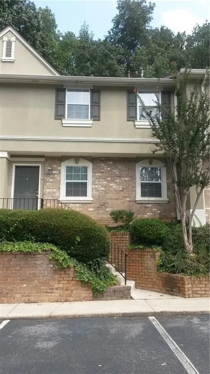 6900 Roswell Road Unit N2, Sandy Springs, Georgia 30328, 3 Bedrooms Bedrooms, ,2 BathroomsBathrooms,Residential,Sold,6900 Roswell Road Unit N2,5903769