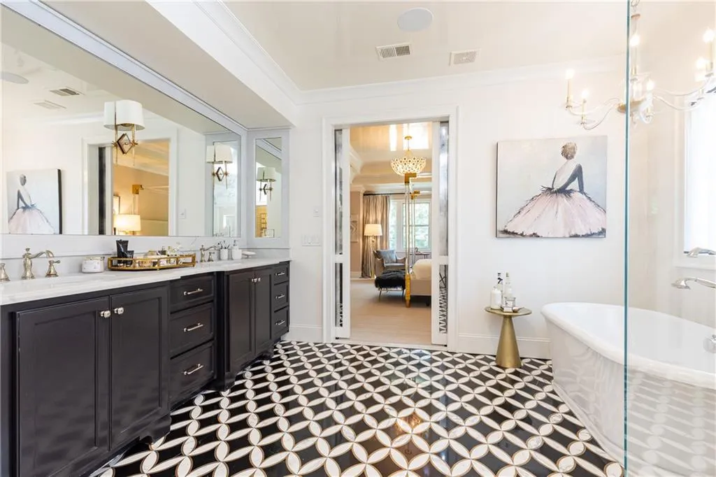 6470 Long Island Drive Nw, Sandy Springs, Georgia 30328, 5 Bedrooms Bedrooms, ,4 BathroomsBathrooms,Residential,Sold,6470 Long Island Drive Nw,7057076