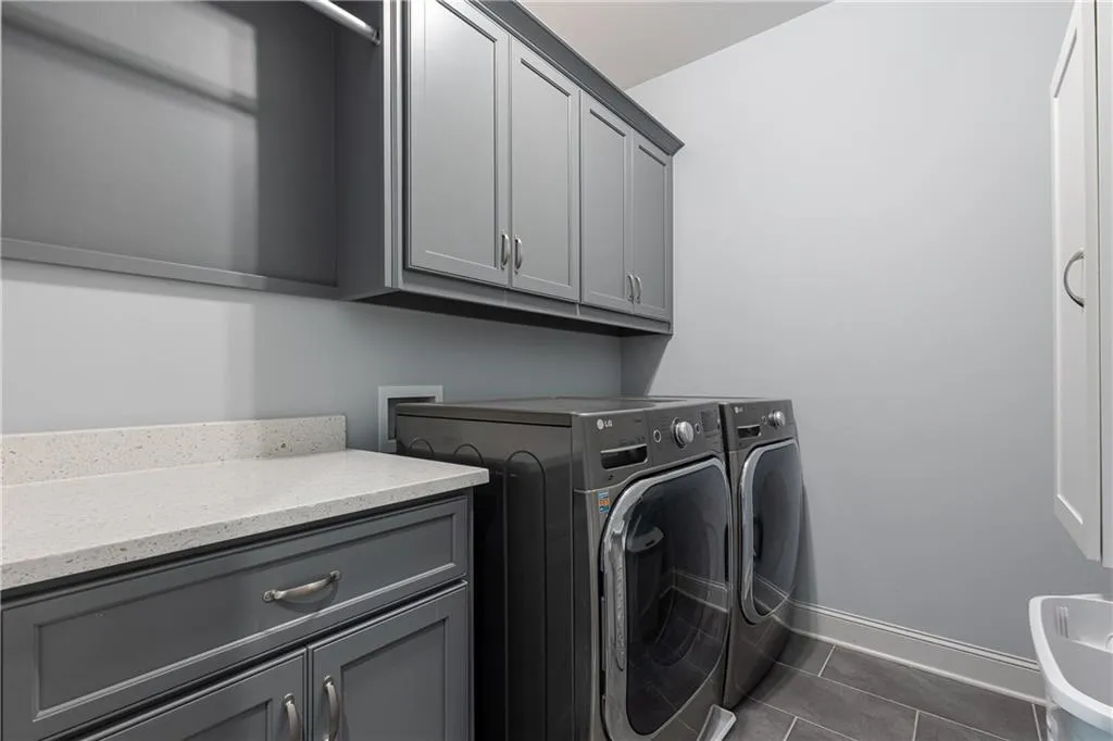 6470 Long Island Drive Nw, Sandy Springs, Georgia 30328, 5 Bedrooms Bedrooms, ,4 BathroomsBathrooms,Residential,Sold,6470 Long Island Drive Nw,7057076