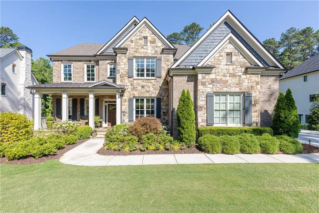 6470 Long Island Drive Nw, Sandy Springs, Georgia 30328, 5 Bedrooms Bedrooms, ,4 BathroomsBathrooms,Residential,Sold,6470 Long Island Drive Nw,7057076