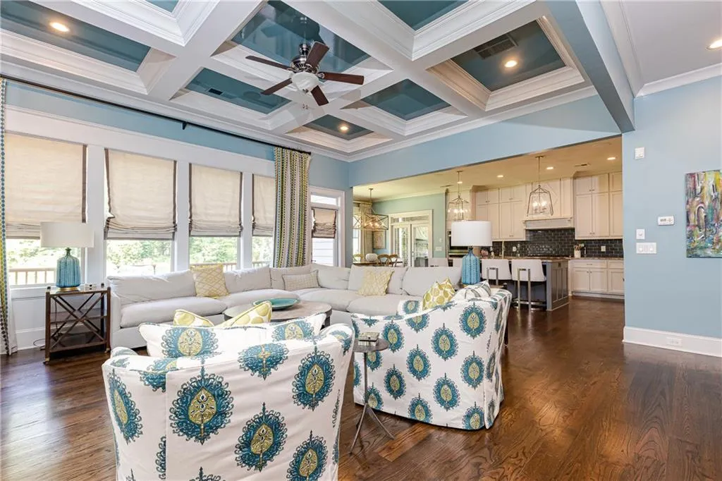 6470 Long Island Drive Nw, Sandy Springs, Georgia 30328, 5 Bedrooms Bedrooms, ,4 BathroomsBathrooms,Residential,Sold,6470 Long Island Drive Nw,7057076