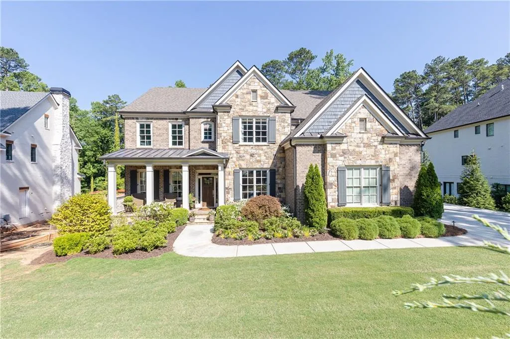 6470 Long Island Drive Nw, Sandy Springs, Georgia 30328, 5 Bedrooms Bedrooms, ,4 BathroomsBathrooms,Residential,Sold,6470 Long Island Drive Nw,7057076