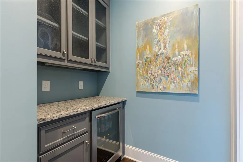 6470 Long Island Drive Nw, Sandy Springs, Georgia 30328, 5 Bedrooms Bedrooms, ,4 BathroomsBathrooms,Residential,Sold,6470 Long Island Drive Nw,7057076