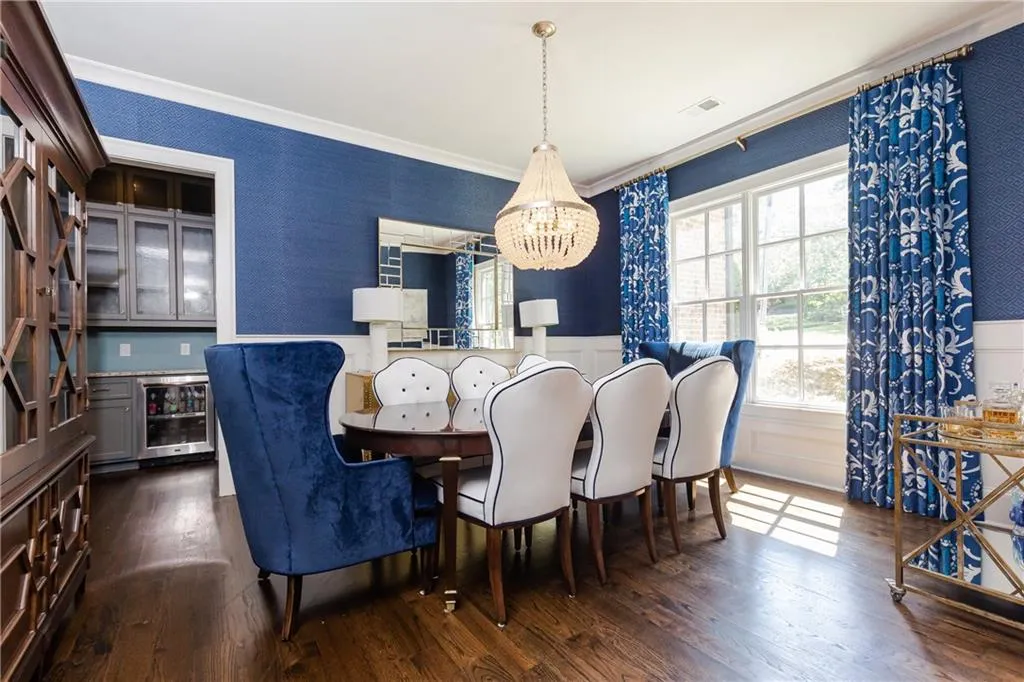 6470 Long Island Drive Nw, Sandy Springs, Georgia 30328, 5 Bedrooms Bedrooms, ,4 BathroomsBathrooms,Residential,Sold,6470 Long Island Drive Nw,7057076