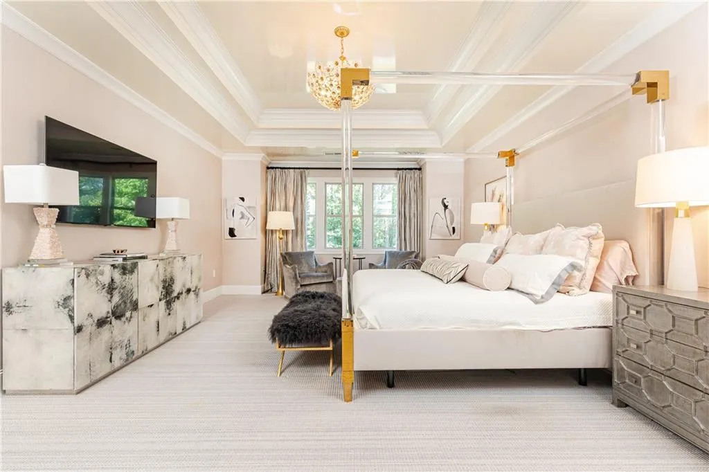 6470 Long Island Drive Nw, Sandy Springs, Georgia 30328, 5 Bedrooms Bedrooms, ,4 BathroomsBathrooms,Residential,Sold,6470 Long Island Drive Nw,7057076