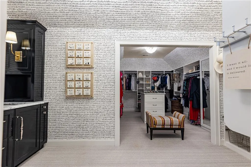 6470 Long Island Drive Nw, Sandy Springs, Georgia 30328, 5 Bedrooms Bedrooms, ,4 BathroomsBathrooms,Residential,Sold,6470 Long Island Drive Nw,7057076