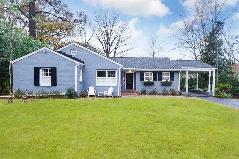 2418 Howell Mill Road Nw, Atlanta, Georgia 30318, 4 Bedrooms Bedrooms, ,3 BathroomsBathrooms,Residential,Sold,2418 Howell Mill Road Nw,5779877