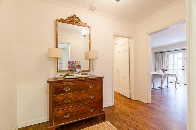2418 Howell Mill Road Nw, Atlanta, Georgia 30318, 4 Bedrooms Bedrooms, ,3 BathroomsBathrooms,Residential,Sold,2418 Howell Mill Road Nw,5779877