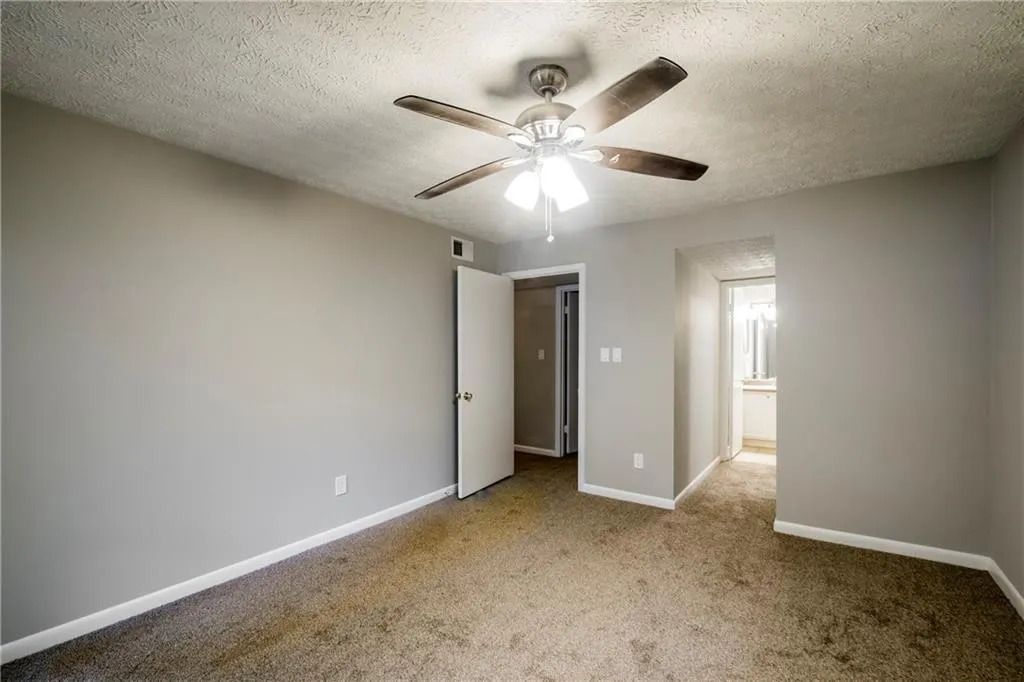 5149 Roswell Road Unit 10, Sandy Springs, Georgia 30342, 2 Bedrooms Bedrooms, ,2 BathroomsBathrooms,Residential,Sold,5149 Roswell Road Unit 10,6582479