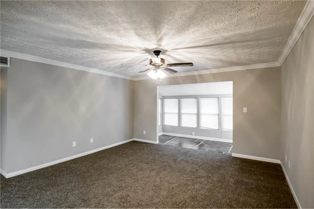 5149 Roswell Road Unit 10, Sandy Springs, Georgia 30342, 2 Bedrooms Bedrooms, ,2 BathroomsBathrooms,Residential,Sold,5149 Roswell Road Unit 10,6582479