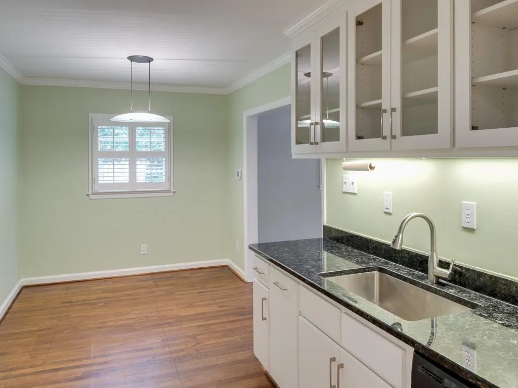 1776 Warren Court, Atlanta, Georgia 30318, 3 Bedrooms Bedrooms, ,2 BathroomsBathrooms,Residential,Sold,1776 Warren Court,5839625