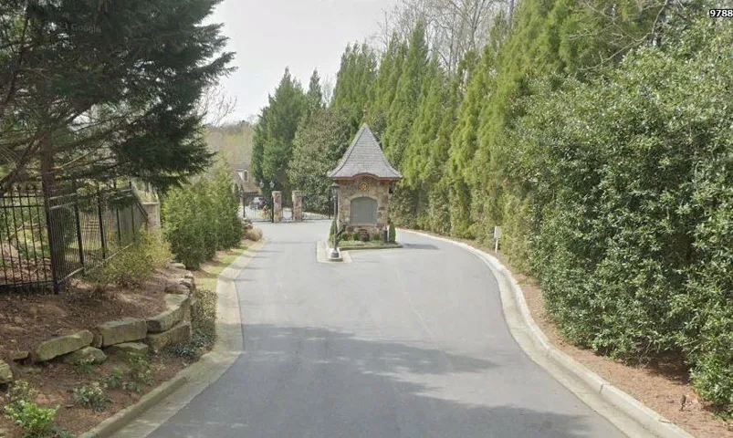 9675 Almaviva Drive, Alpharetta, Georgia 30022