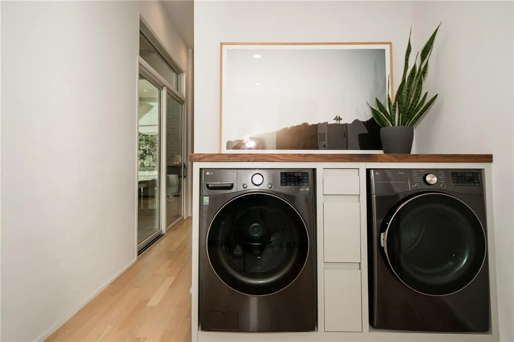 222 Pine Lake Drive, Atlanta, Georgia 30327, 5 Bedrooms Bedrooms, ,5 BathroomsBathrooms,Residential,Sold,222 Pine Lake Drive,7363550