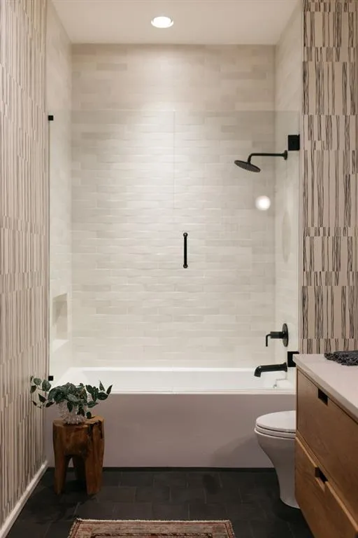 222 Pine Lake Drive, Atlanta, Georgia 30327, 5 Bedrooms Bedrooms, ,5 BathroomsBathrooms,Residential,Sold,222 Pine Lake Drive,7363550