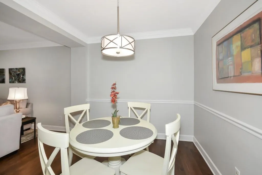 7500 Roswell Road Unit 20, Sandy Springs, Georgia 30350, 2 Bedrooms Bedrooms, ,2 BathroomsBathrooms,Residential,Sold,7500 Roswell Road Unit 20,6537692