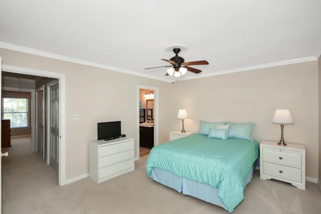 7500 Roswell Road Unit 20, Sandy Springs, Georgia 30350, 2 Bedrooms Bedrooms, ,2 BathroomsBathrooms,Residential,Sold,7500 Roswell Road Unit 20,6537692