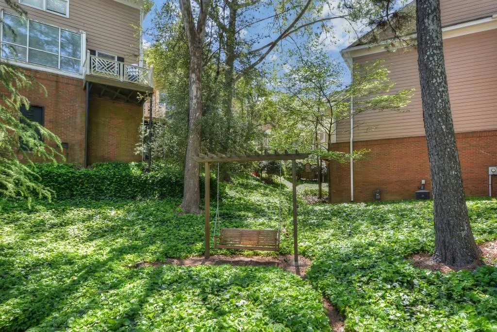 7500 Roswell Road Unit 20, Sandy Springs, Georgia 30350, 2 Bedrooms Bedrooms, ,2 BathroomsBathrooms,Residential,Sold,7500 Roswell Road Unit 20,6537692