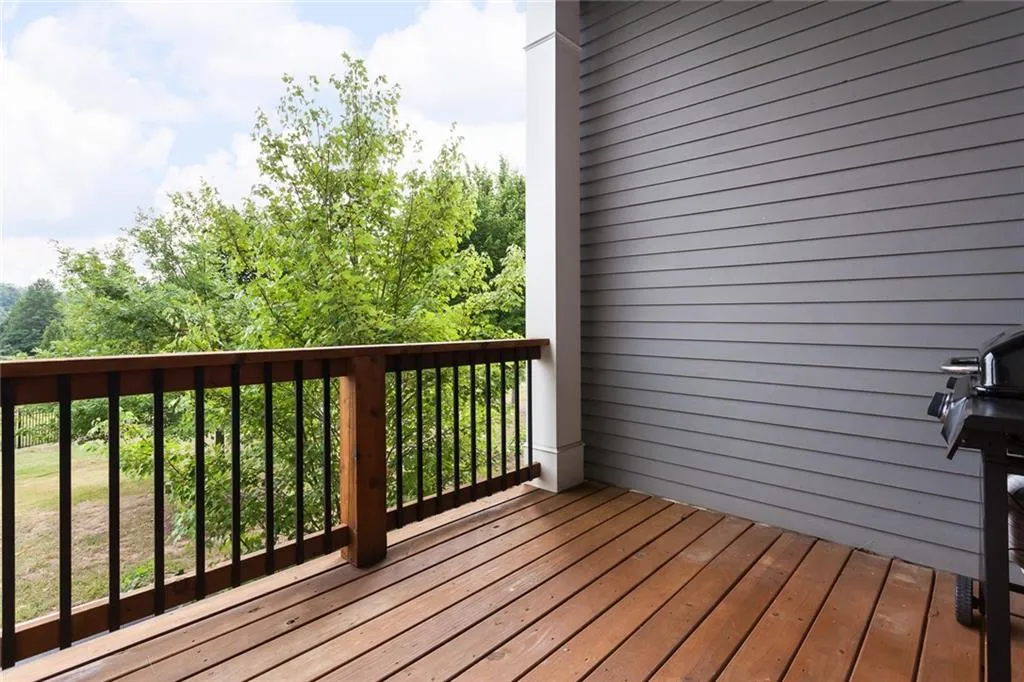 155 Alderwood Hill, Sandy Springs, Georgia 30328, 3 Bedrooms Bedrooms, ,3 BathroomsBathrooms,Residential,Sold,155 Alderwood Hill,5623689